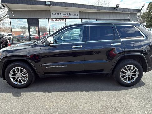 Used 2015 Jeep Grand Cherokee Limited w/ Trailer Tow Group IV image 4