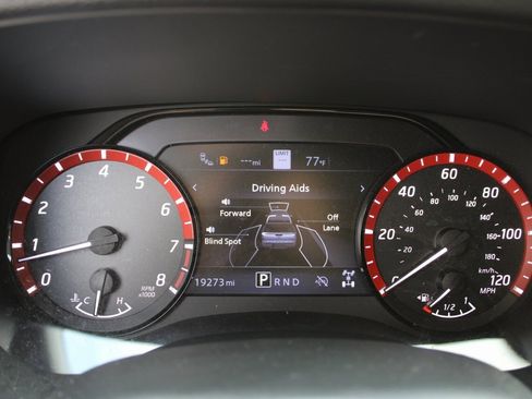 Used 2024 Nissan Frontier PRO-4X w/ Pro Premium Package image 10