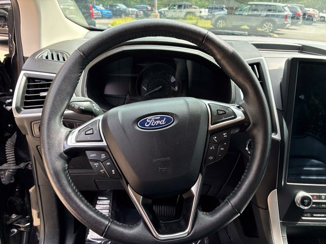Used 2024 Ford Edge SEL AWD/4WD image 16