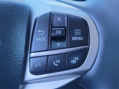 Used 2025 Ford Explorer Active image 9