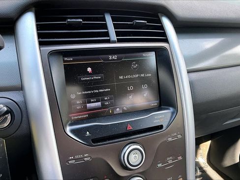 Used 2013 Ford Edge SEL image 26