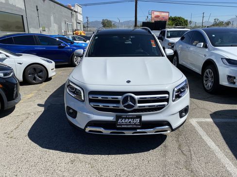 Used 2022 Mercedes-Benz GLB 250 4MATIC w/ Premium Package Lite image 3