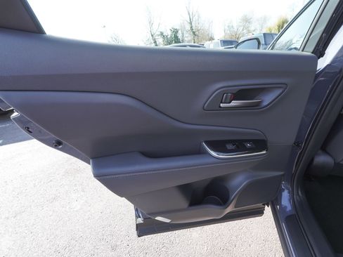 Used 2026 Toyota Crown XLE image 11