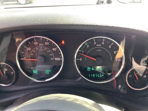 Used 2017 Jeep Wrangler Sport AWD/4WD image 19