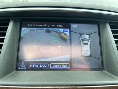 Used 2017 INFINITI QX80 4WD w/ Driver Assistance Package image 31