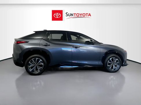 Used 2023 Lexus RZ 450e Premium image 2