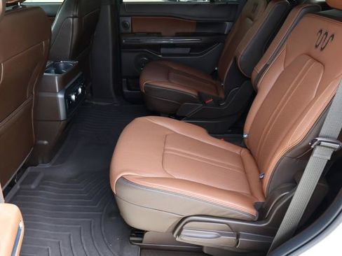 Used 2024 Ford Expedition King Ranch RWD image 24