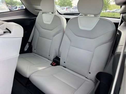 Used 2025 Volvo EX90 Ultra AWD/4WD image 11