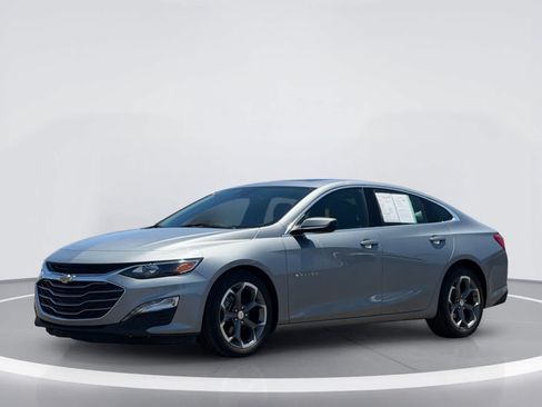Used 2024 Chevrolet Malibu LT FWD image 2