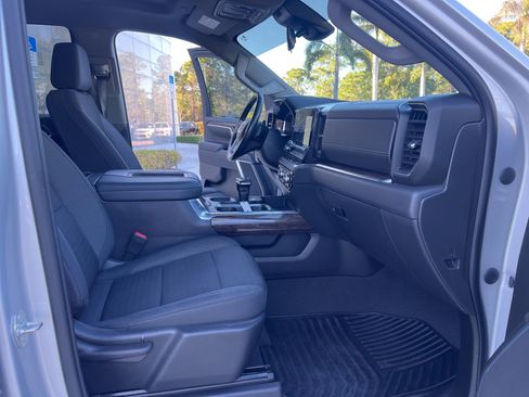 Used 2022 GMC Sierra 1500 Elevation image 12