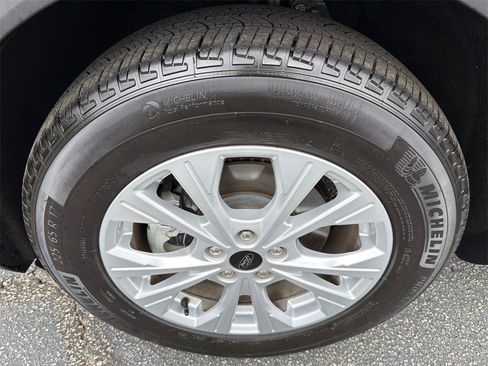 Used 2025 Ford Escape Active image 11