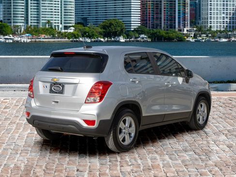 Used 2020 Chevrolet Trax LS image 5