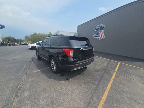 Used 2020 Ford Explorer XLT w/ Equipment Group 202A AWD/4WD image 3