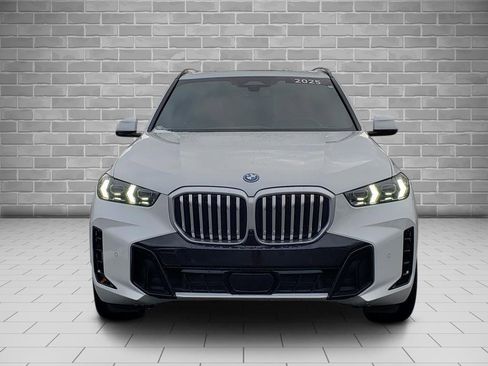 Used 2025 BMW X5 xDrive50e w/ M Sport Package image 2