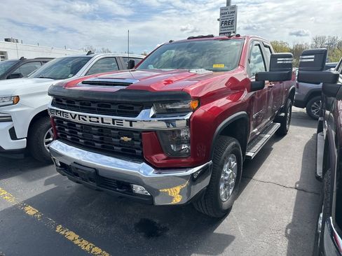 Used 2022 Chevrolet Silverado 2500 LT w/ Convenience Package AWD/4WD image 5