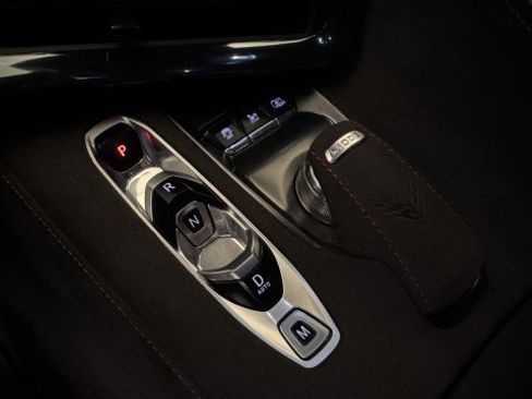 Used 2024 Chevrolet Corvette Stingray Premium Cpe w/ Z51 Performance Package image 7