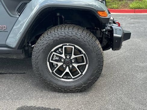 New 2026 Jeep Gladiator Sport AWD/4WD image 12