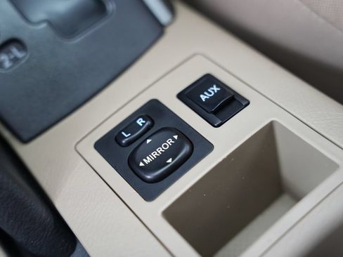 Used 2010 Toyota RAV4 4WD V6 image 22