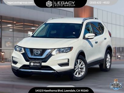 Used 2017 Nissan Rogue SV