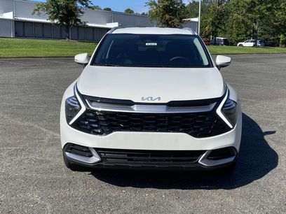 New 2025 Kia Sportage EX