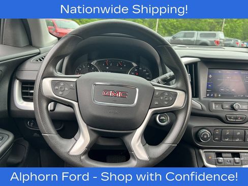 Used 2024 GMC Terrain SLE AWD/4WD image 10