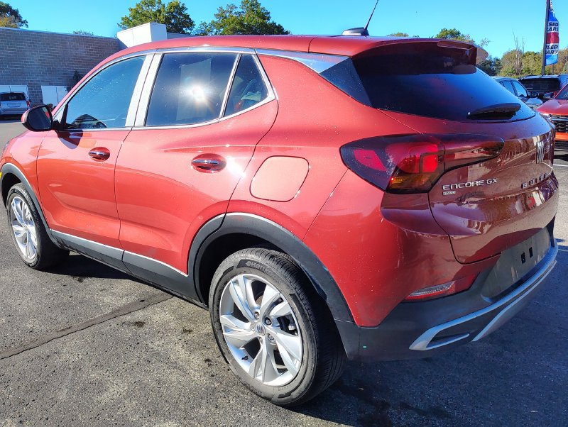 Used 2024 Buick Encore GX Preferred w/ Comfort Package AWD/4WD image 7