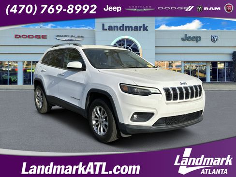 Used 2019 Jeep Cherokee Latitude w/ Popular Appearance Group image 1