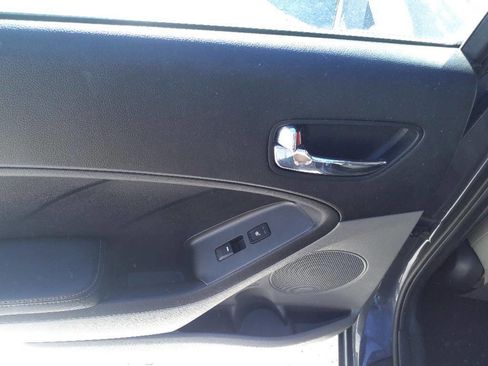 Used 2015 Kia Forte EX w/ EX Premium Package image 6