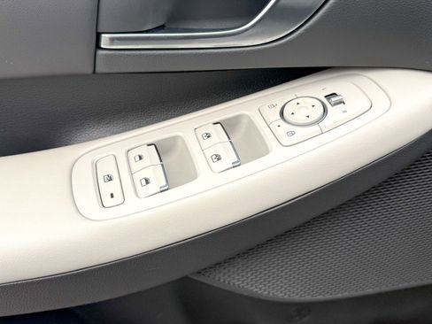 Used 2023 Hyundai Sonata SEL w/ Cargo Package image 17