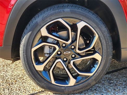 New 2026 Chevrolet Trax RS w/ Sunroof Package image 8