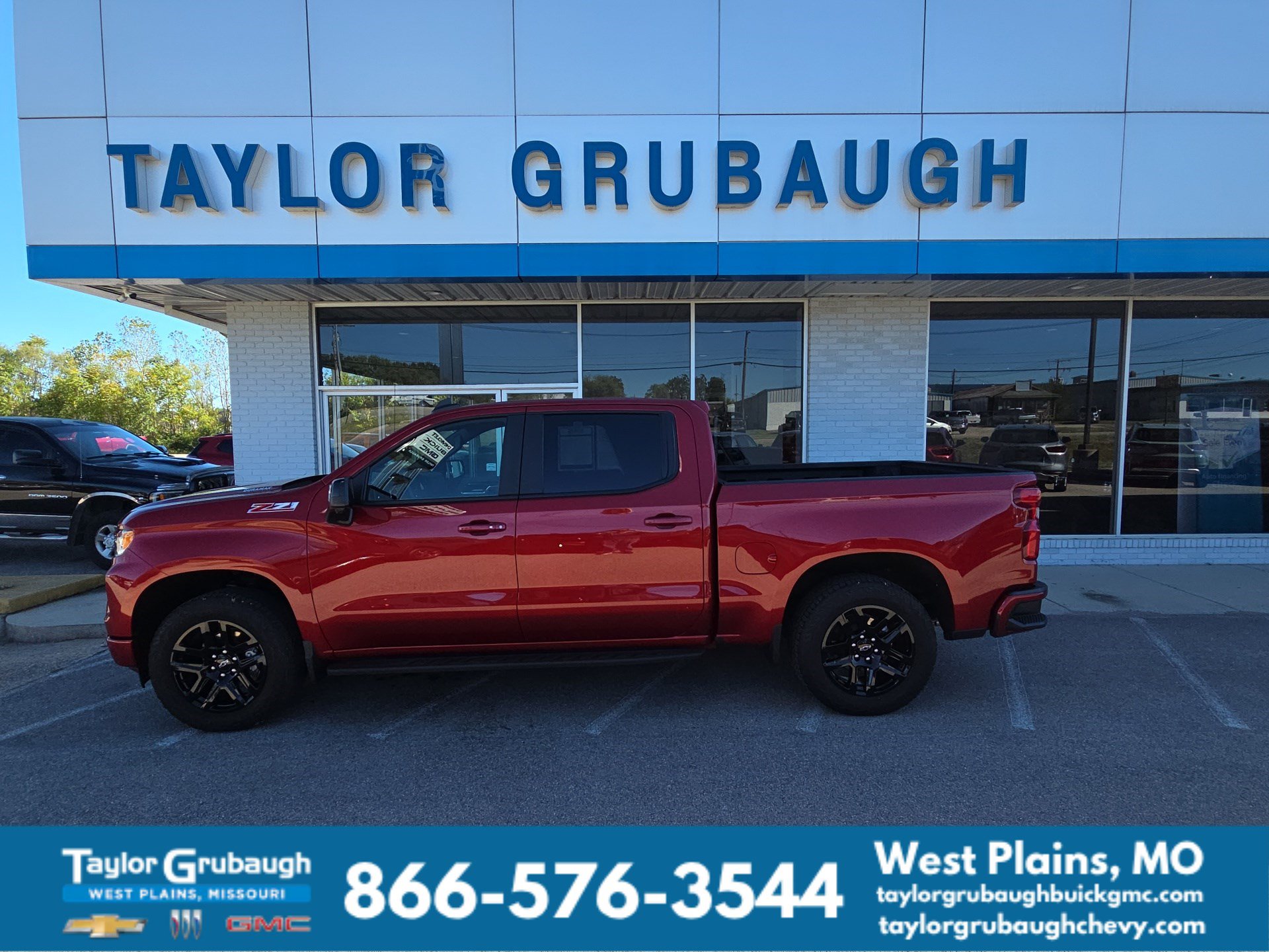 Used 2026 Chevrolet Silverado 1500 RST AWD/4WD image 1