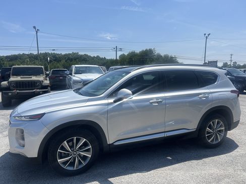 Used 2019 Hyundai Santa Fe FWD image 2