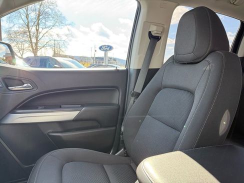 Used 2018 Chevrolet Colorado LT image 25