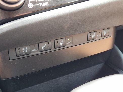 Used 2025 Lexus ES 350 w/ Premium Package FWD image 11