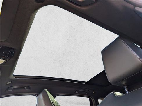 Certified 2025 BMW X3 xDrive30i w/ Premium Package image 17