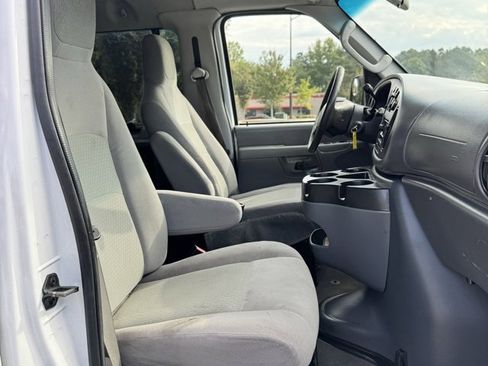Used 2008 Ford E-350 and Econoline 350 Extended Super Duty image 16