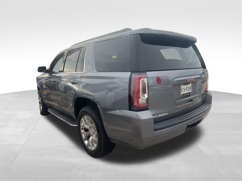 Used 2018 GMC Yukon SLT w/ Open Road Package RWD image 3