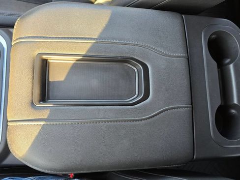 Used 2022 Chevrolet Silverado 1500 RST AWD/4WD image 26