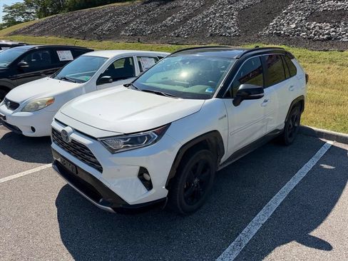 Used 2019 Toyota RAV4 XSE AWD/4WD image 7