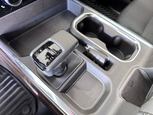 Certified 2025 Chevrolet Silverado 1500 RST AWD/4WD image 23