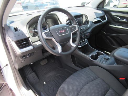 Used 2024 GMC Terrain SLE w/ Driver Convenience Package AWD/4WD image 15