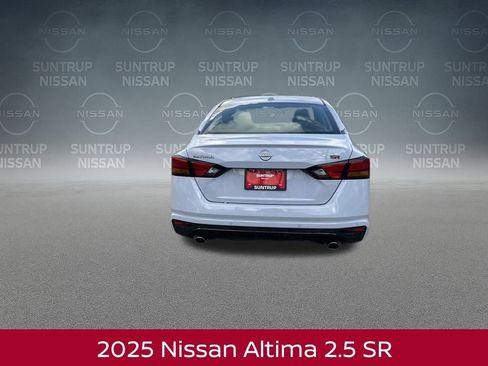 New 2025 Nissan Altima 2.5 SR w/ SR Premium Package image 5