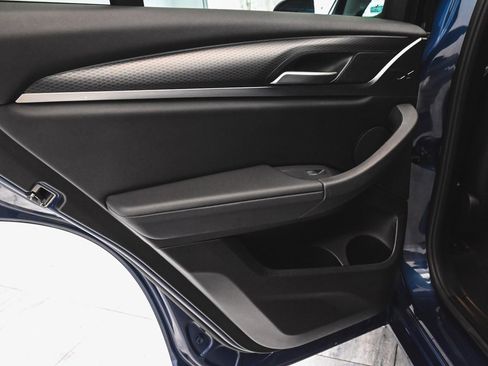 Used 2022 BMW X4 xDrive30i w/ M Sport Package 2 image 11