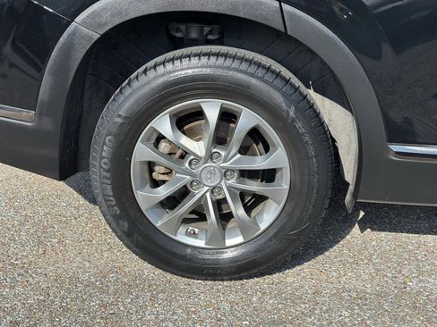 Used 2019 Hyundai Santa Fe SE image 11