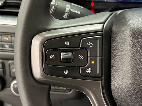 Used 2024 Chevrolet Suburban RST w/ Luxury Package image 21