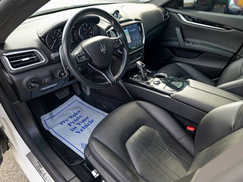 Used 2022 Maserati Ghibli Modena Q4 image 17