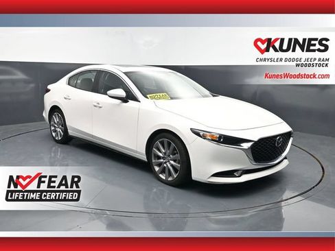 Used 2024 MAZDA MAZDA3 s FWD image 1