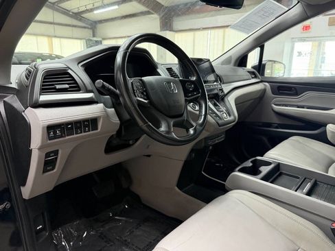 Used 2019 Honda Odyssey Touring image 17