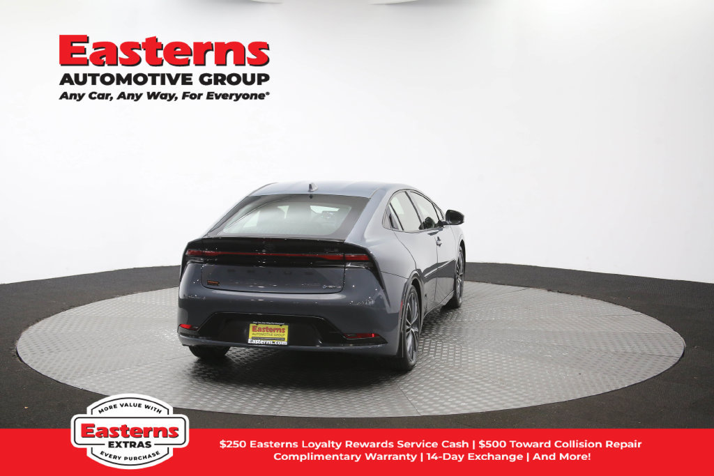 Used 2023 Toyota Prius XLE AWD/4WD image 39