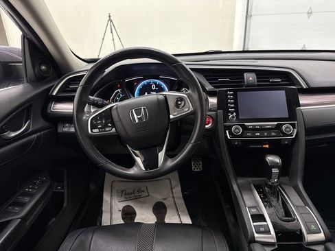 Used 2020 Honda Civic Touring image 14